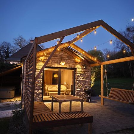 Out & Lodge Les Spirous Les Geronsarts Екстер'єр фото